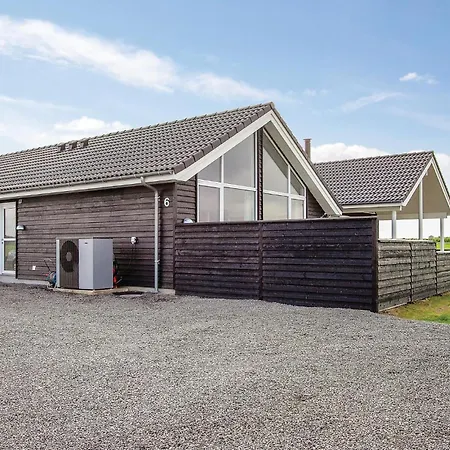 Casa de Férias Amazing In With Sauna Bogense